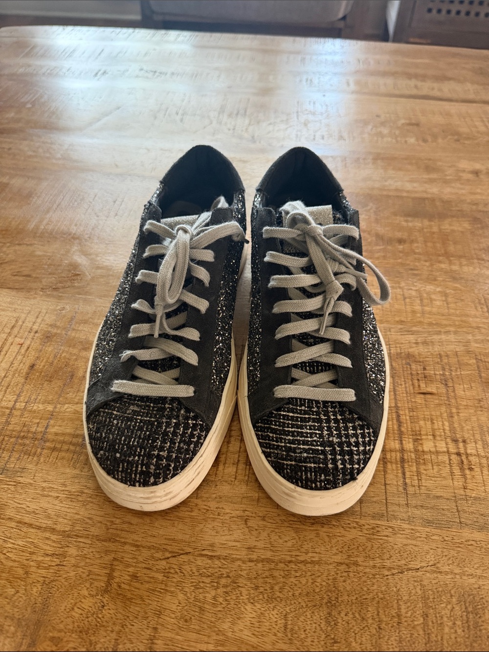 P448 Men’s Black & Gray Glitter Low-Top Sneakers